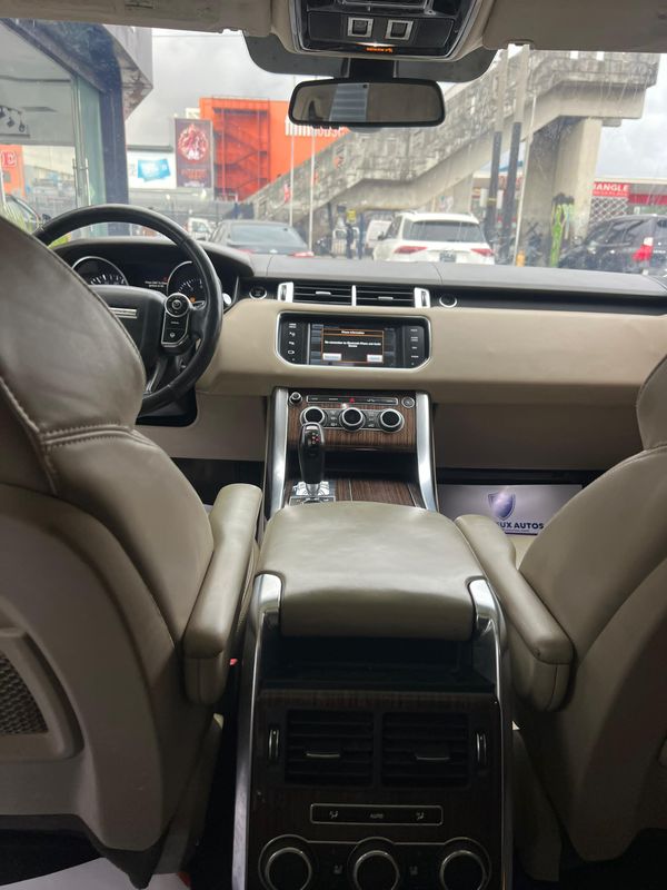 Thumbnail 3 of 2015 Land Rover Range Rover Sport
